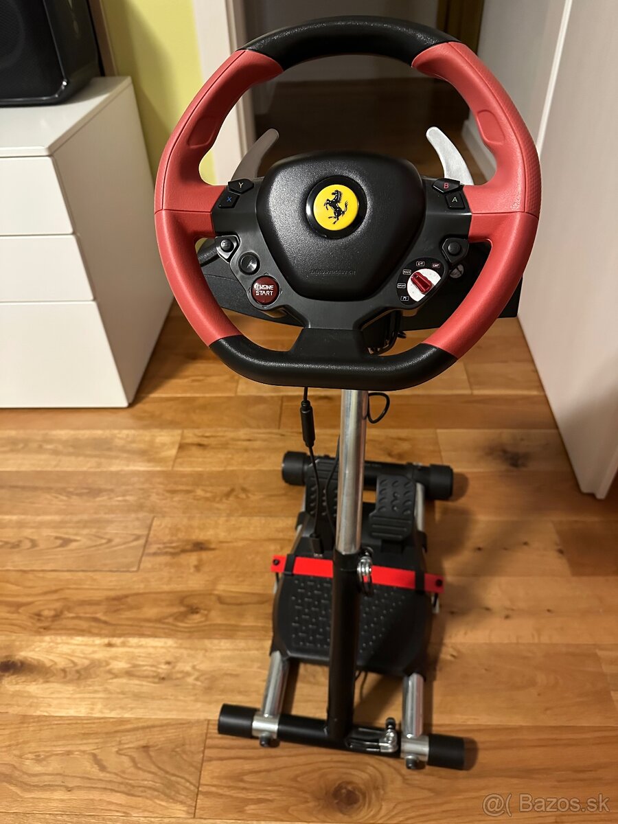 Volant s pedálmi Thrustmaster Ferrari 458 Spider