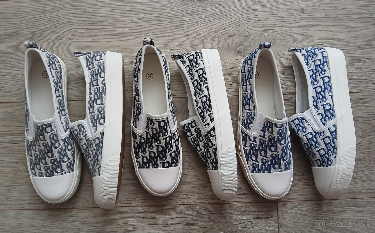 Slip on tenisky