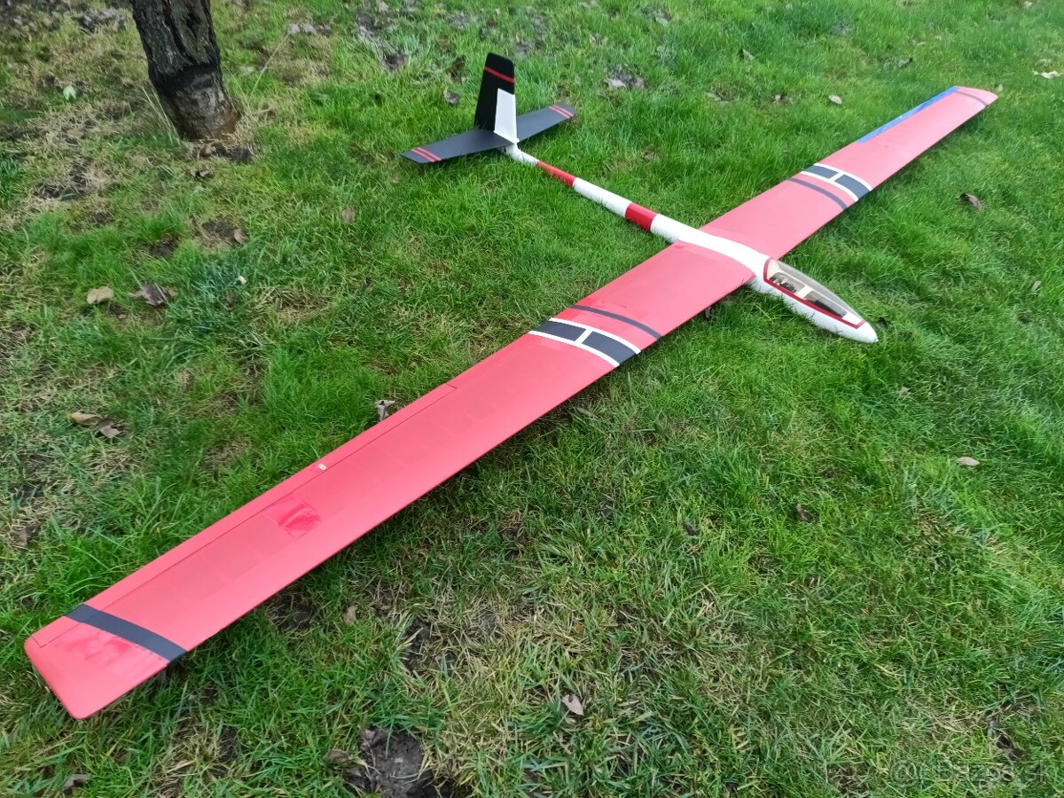 Rc vetroň 3.7m