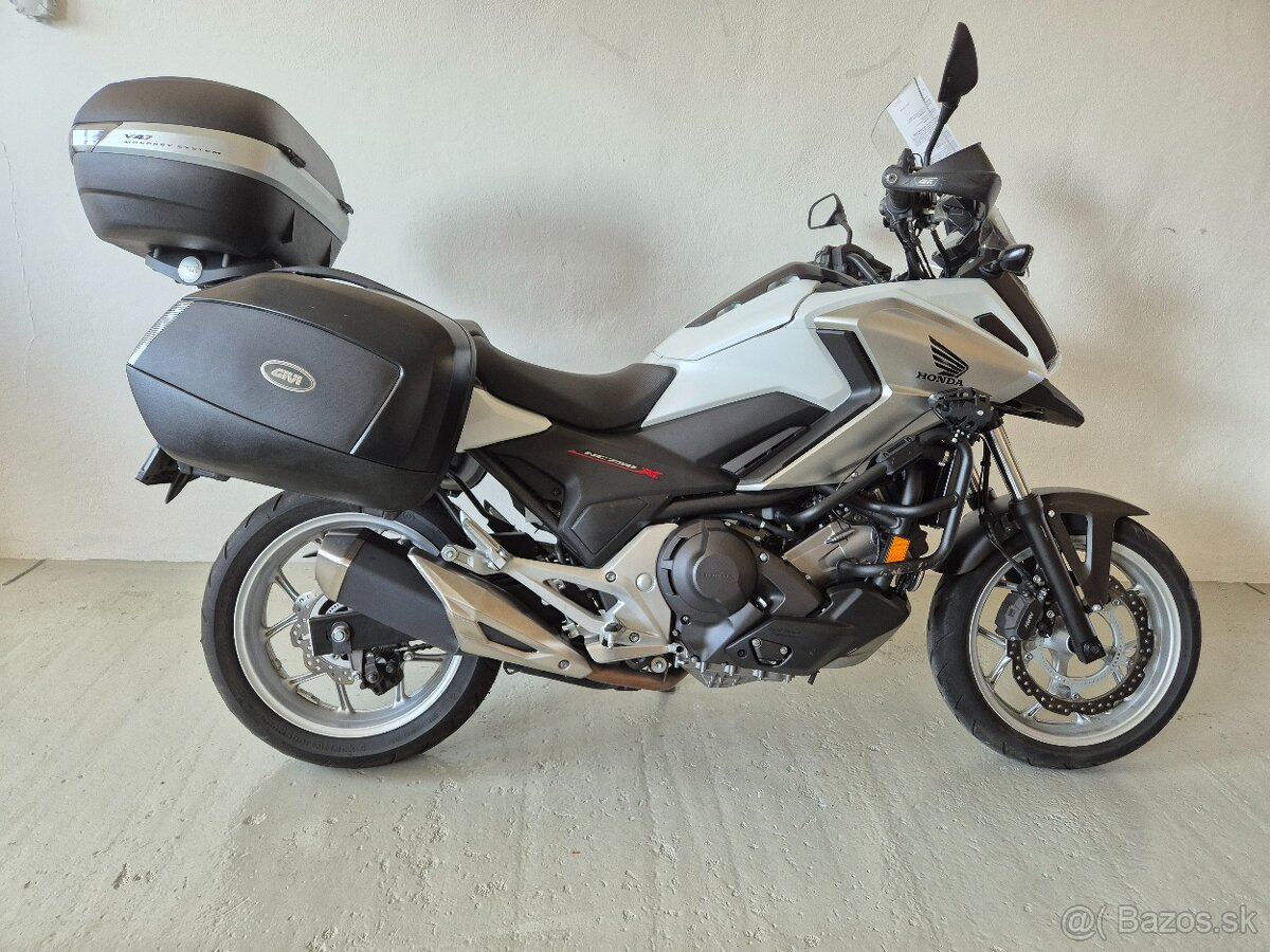 HONDA NC 750X DCT