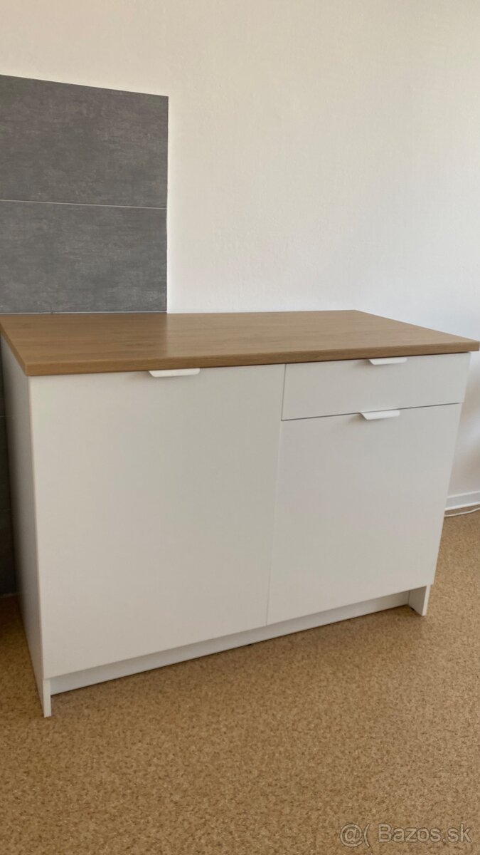 Kuchynská skrinka ikea