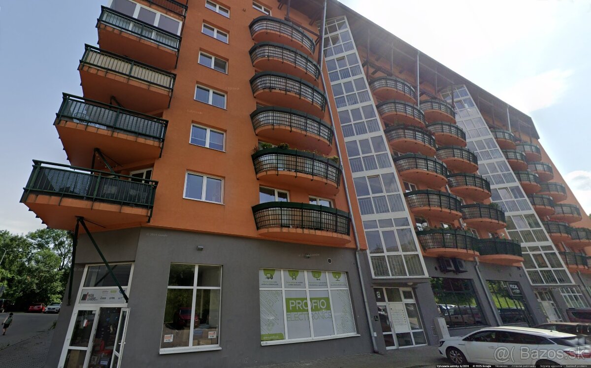 Prenájom veľkého 1-izbového bytu, 43 m2, Banská Bystrica