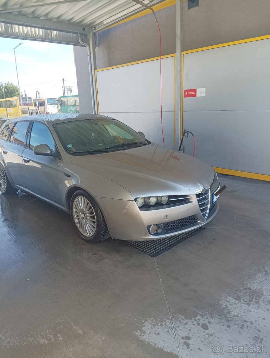 Alfa Romeo 159