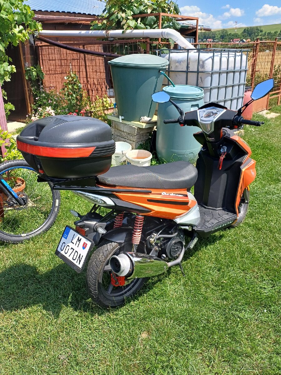 Maxon 125