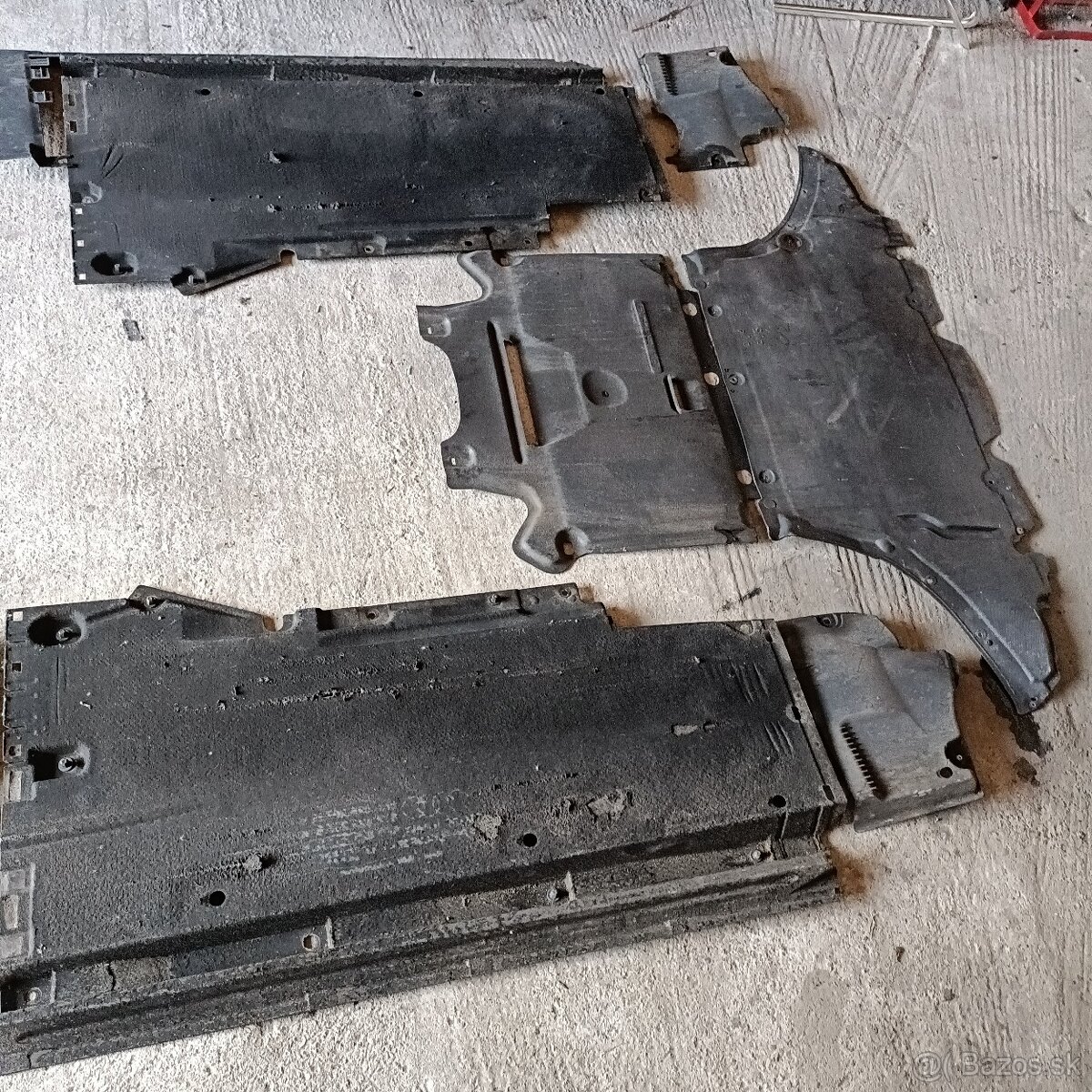 Kryty podvozku audi a4 b8 b8,5