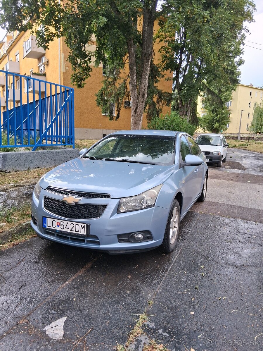 Chevrolet Cruze 1.8 Benzín + LPG, r. 2012, STK do 02/2027