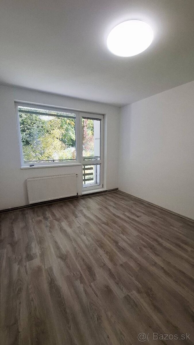 Slnečný 3 izb. byt v Dlhom Poli, 96 m2, len 15min. od Bytče.