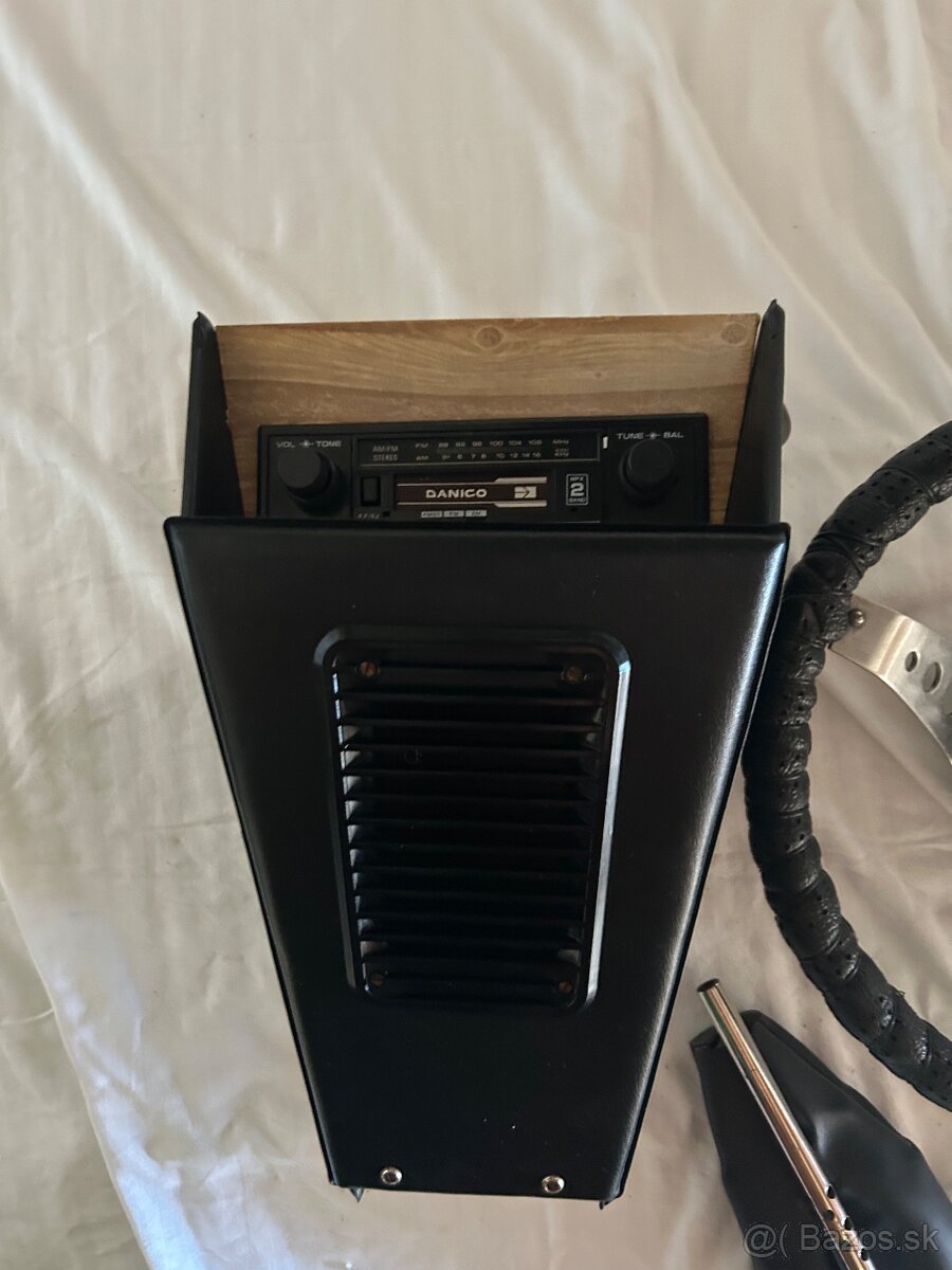 Panel autorádia s rádiom škoda 120