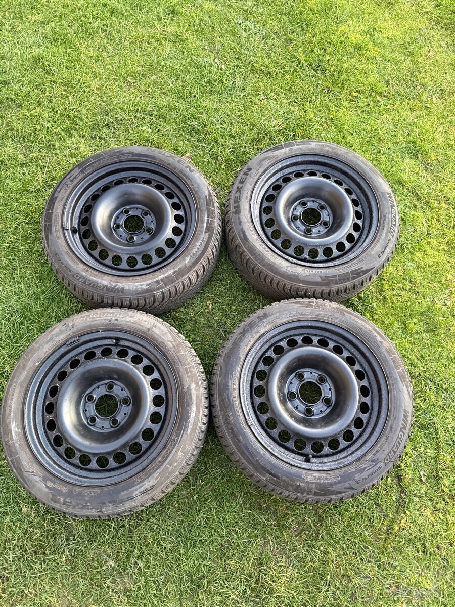 Zimné gumy a plechové disky R16