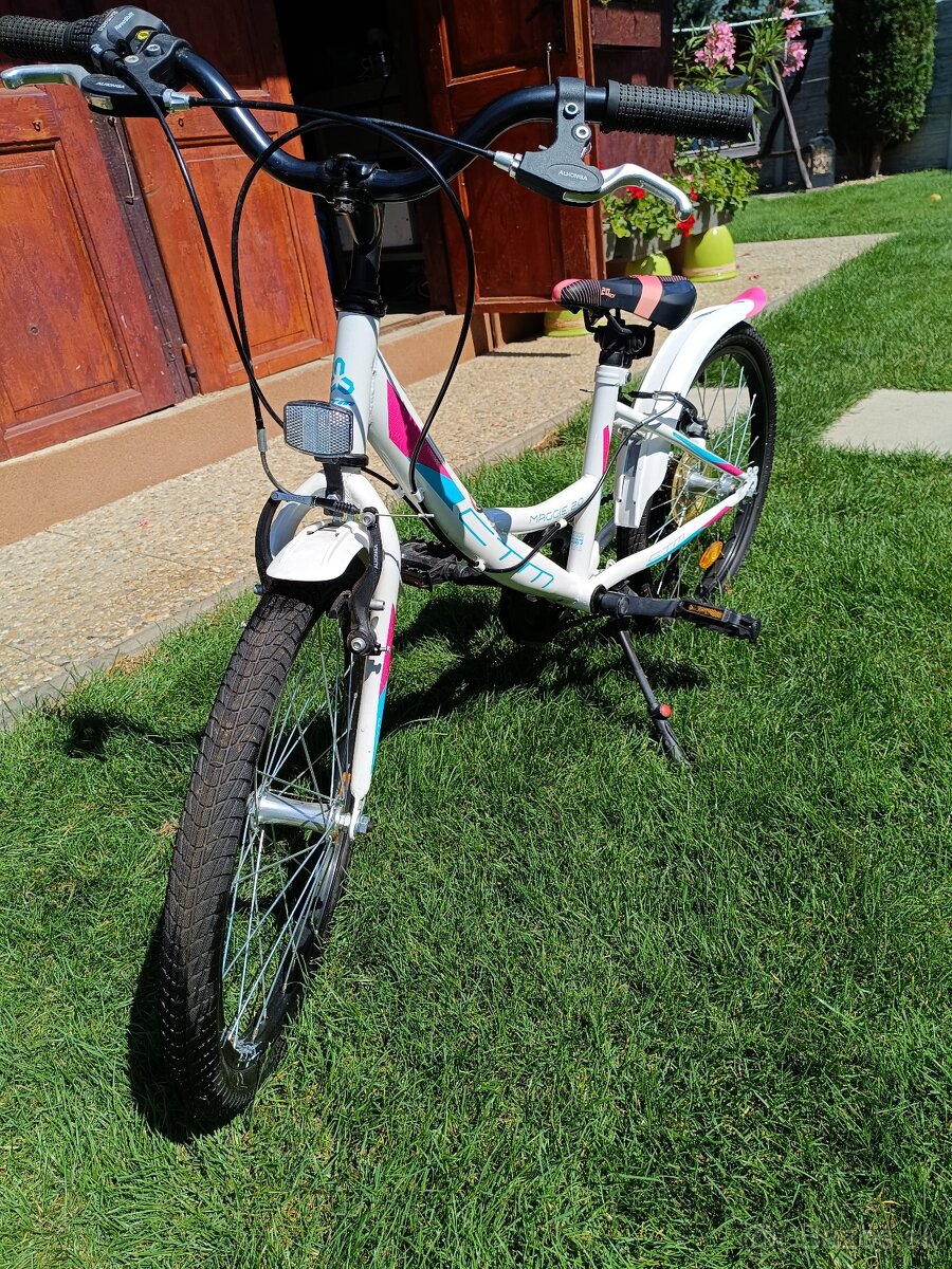 Predám dievčenský bicykel