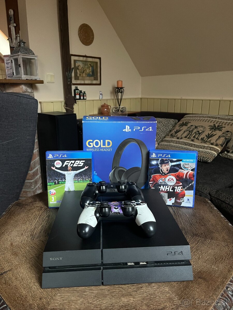 PS4 - 2 ovládače, 2 hry + BONUS originál slúchadlá PS4
