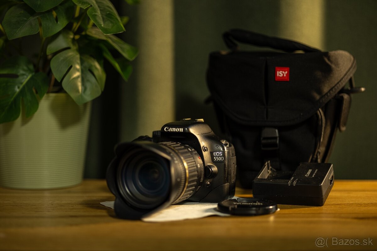 Canon 550D + 17-50mm f/2.8 + brašňa