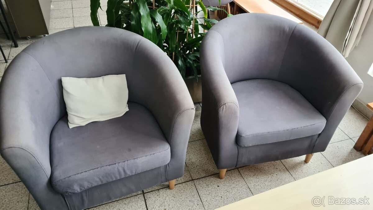 Dve kreslá a la Ikea