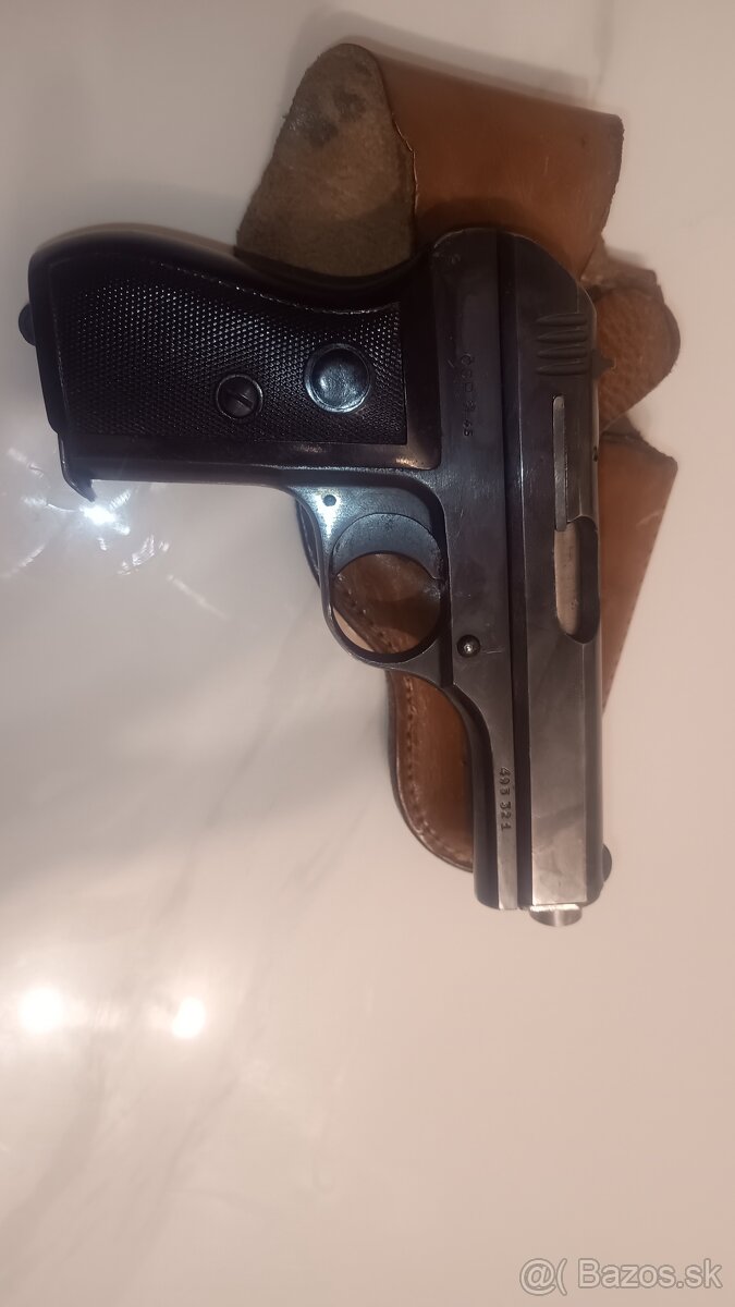 Pištoľ samonabijac ČZ PRAHA