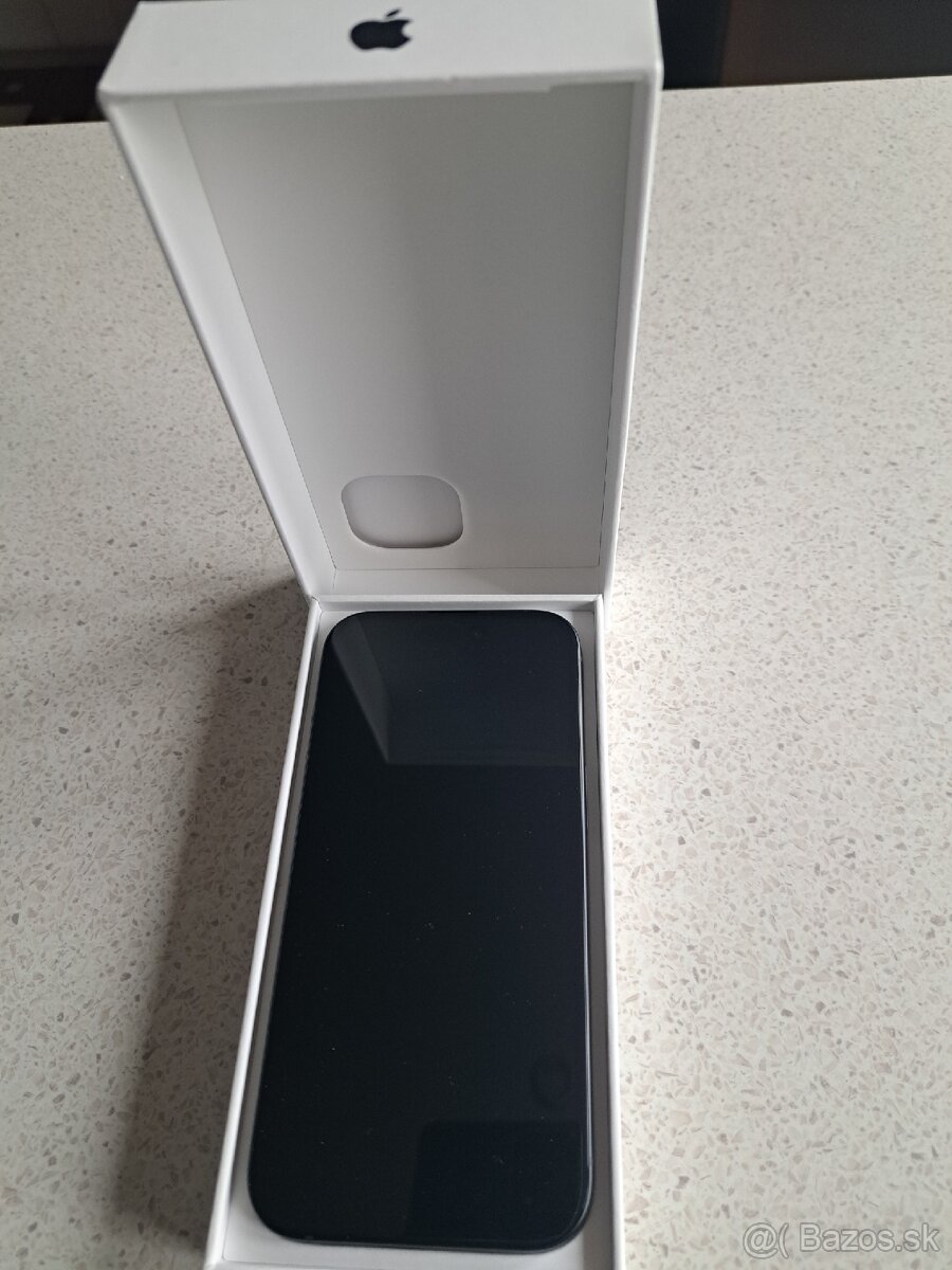 Apple iPhone 15 128GB Black