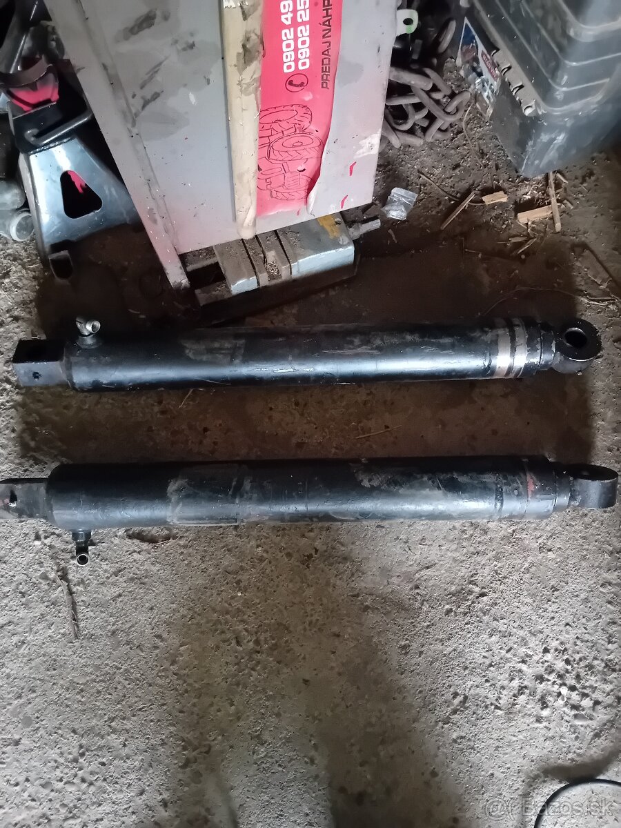 Piest hydraulicke piesty