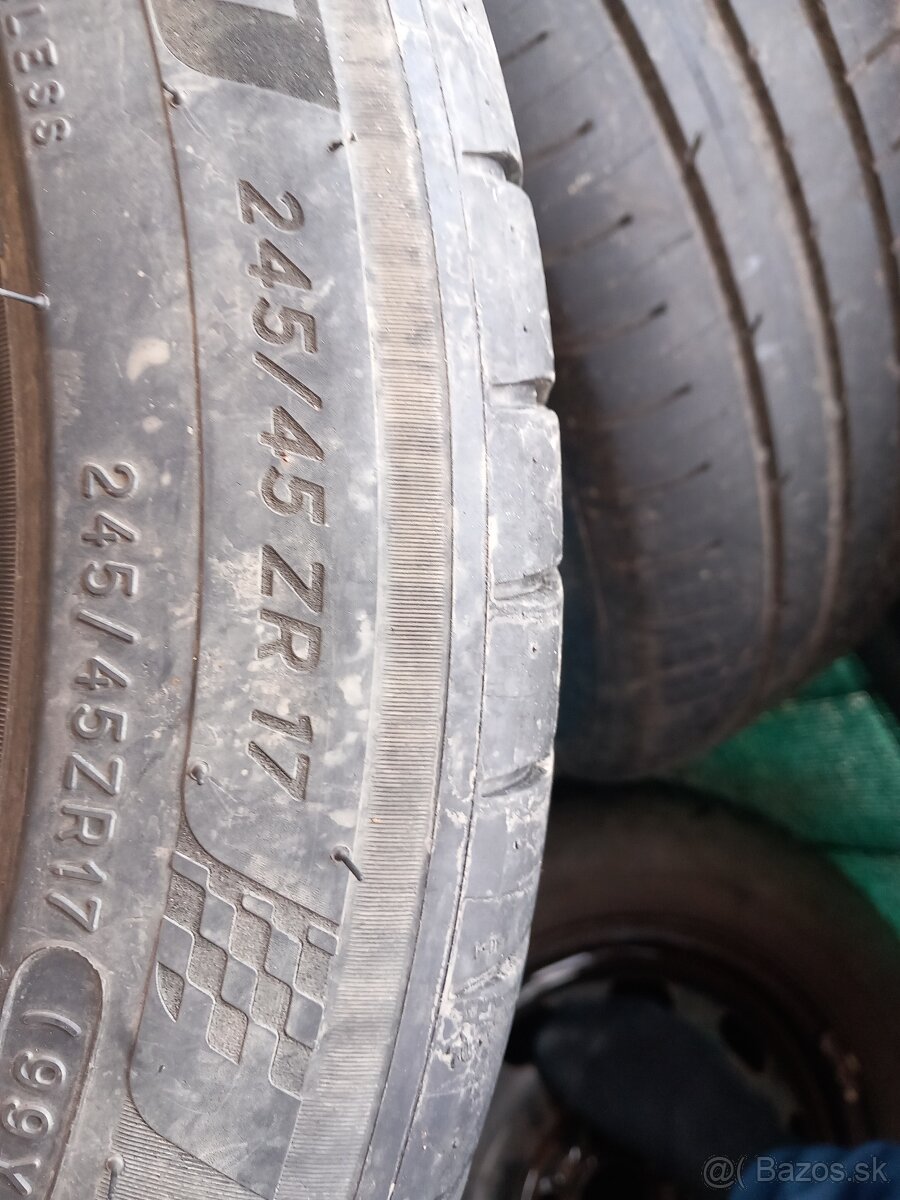 Michelin 245/45 ZR 17