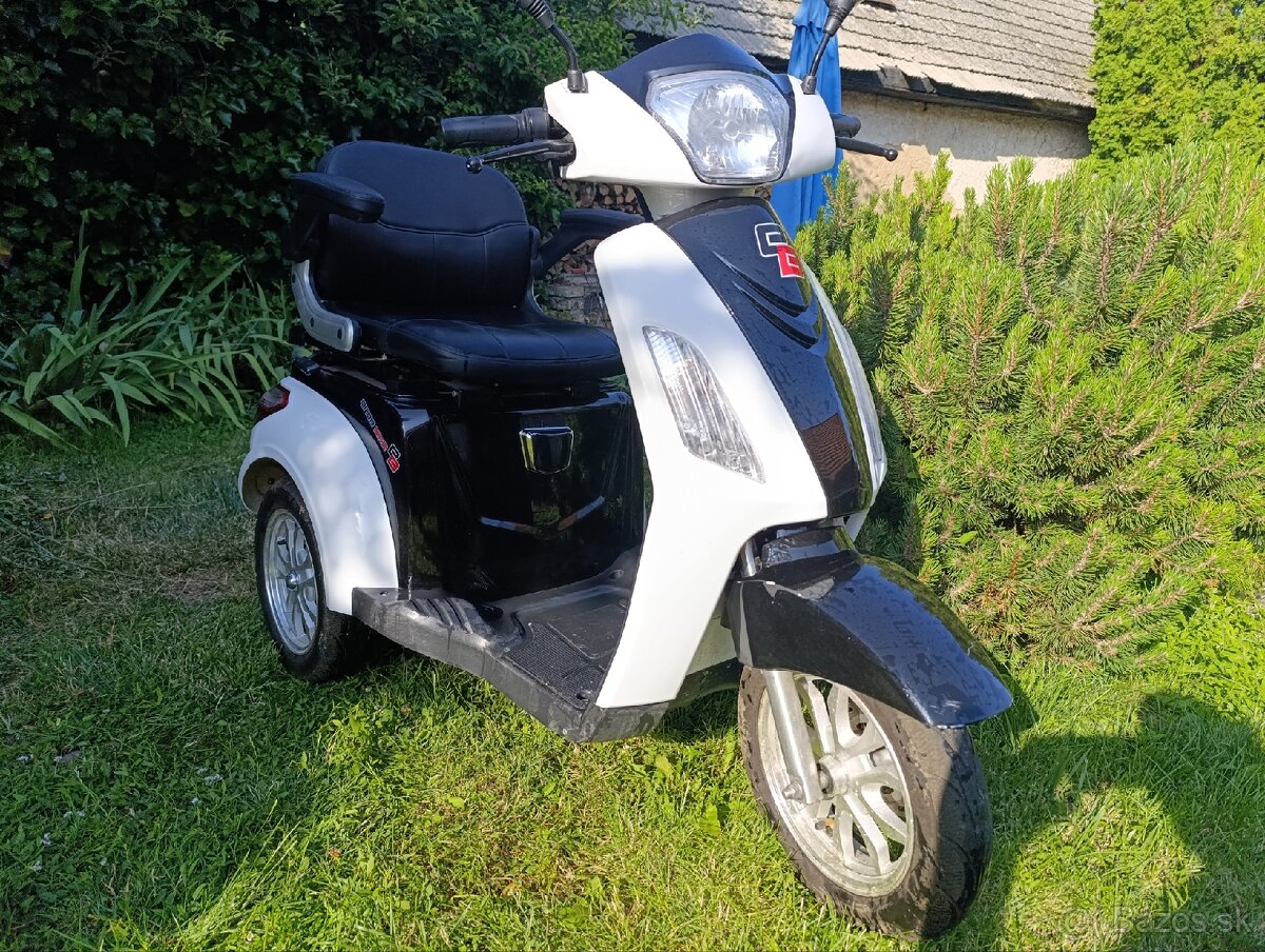 Seniorska elektricka trojkolka