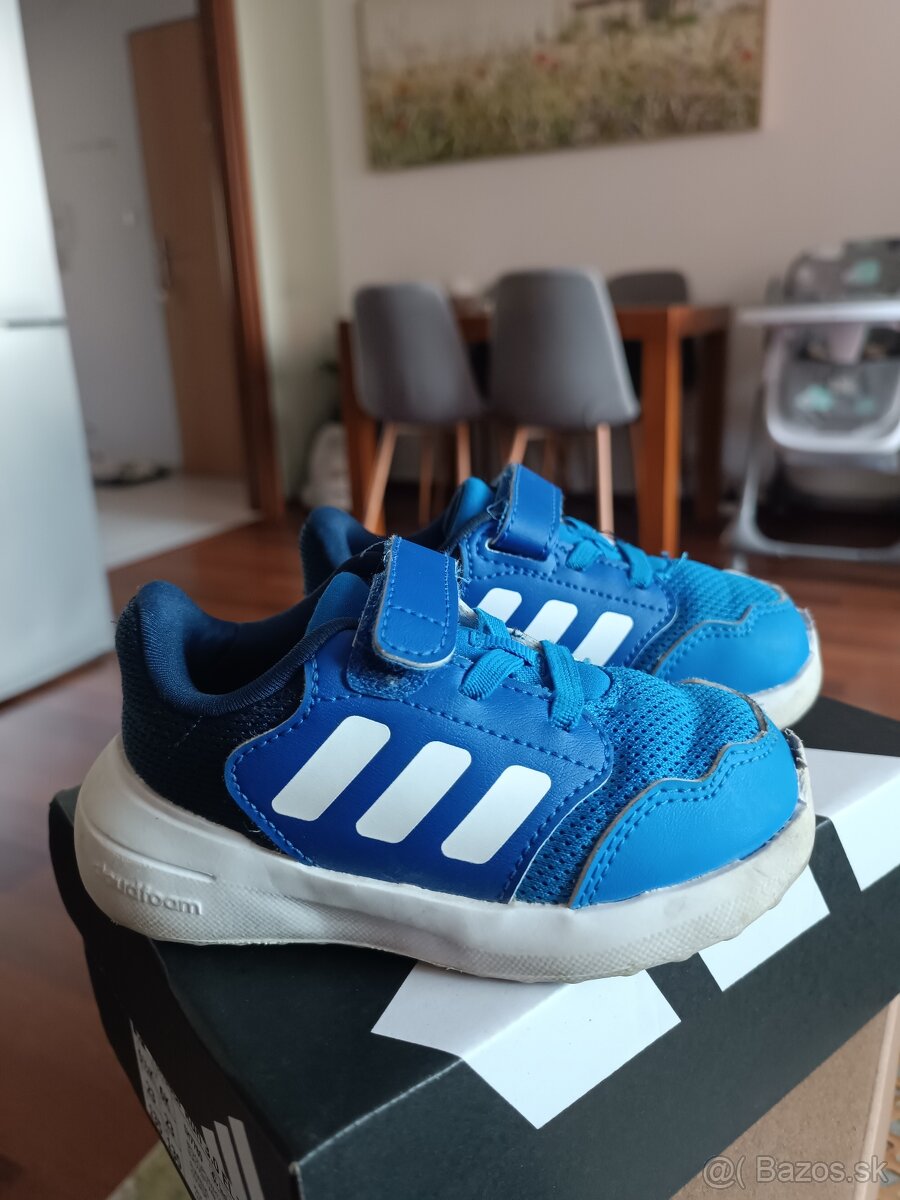 Adidas tenisky