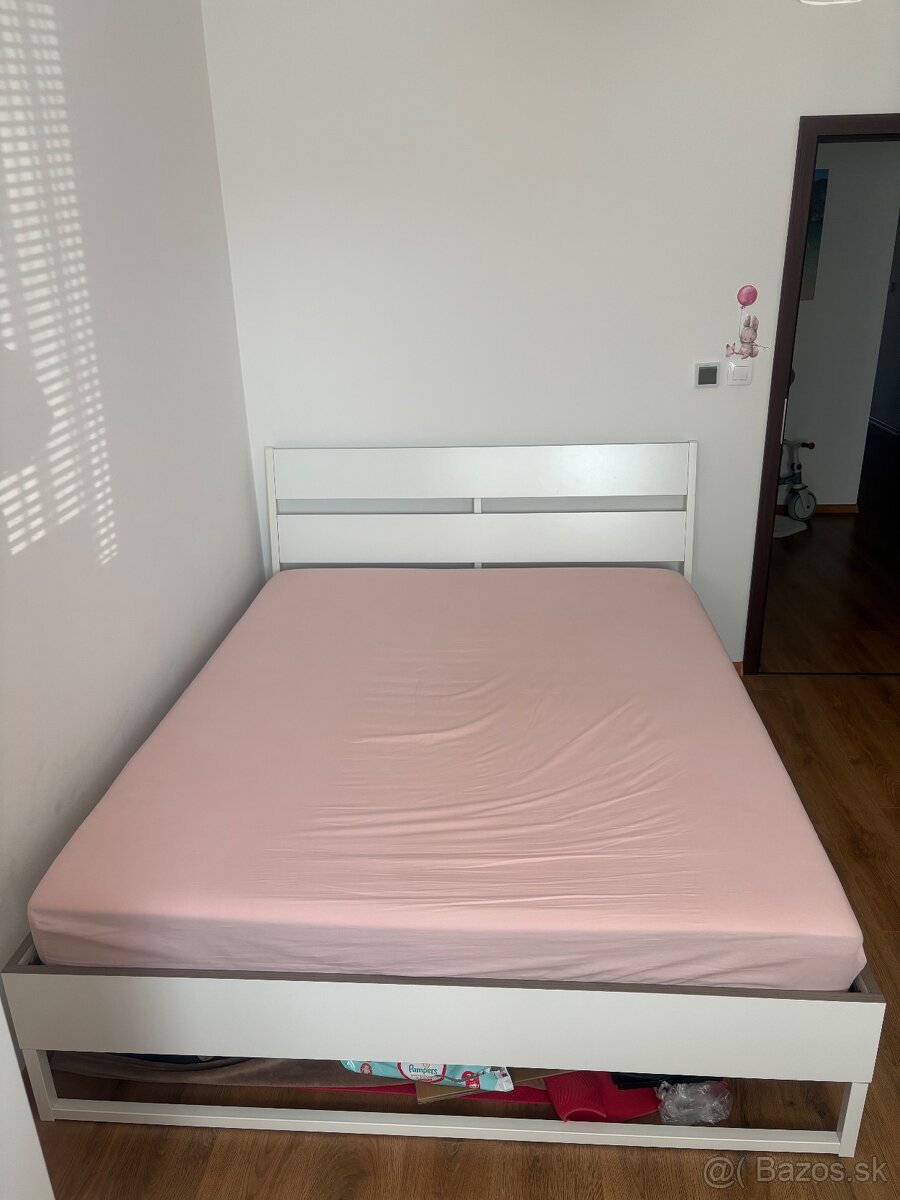 Biela postel 160x200cm