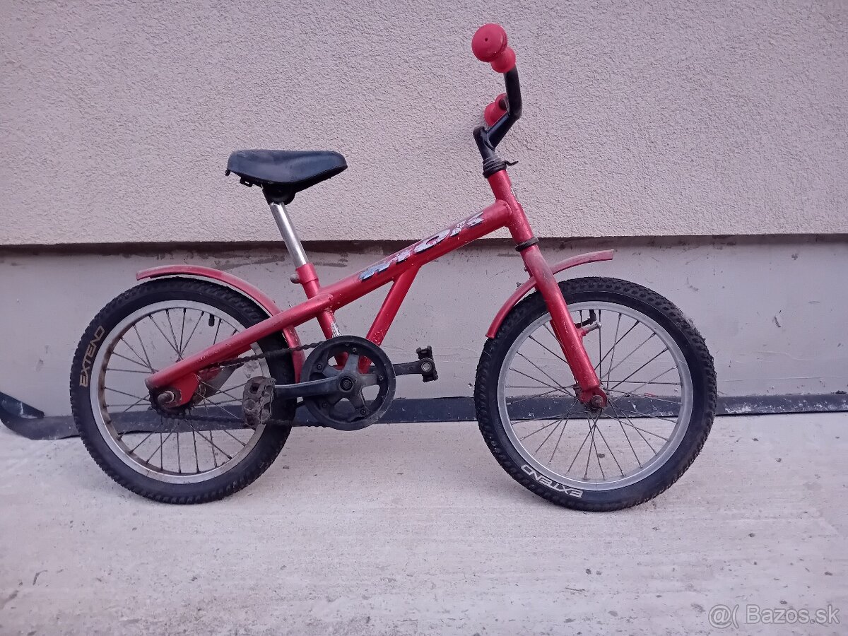 Darujem starší detský bicykel