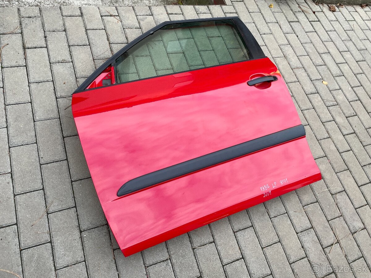 škoda fabia 2 dvere blatnik zrkadlo svetlo čelo vystuha