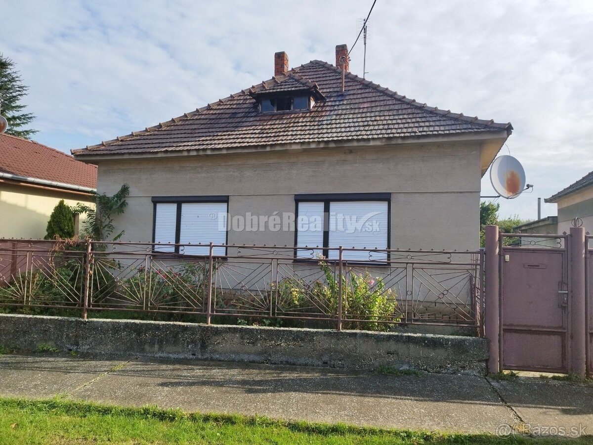 Zaujímavý a zachovalý 4 izbový rodinný dom v povodnom stave 