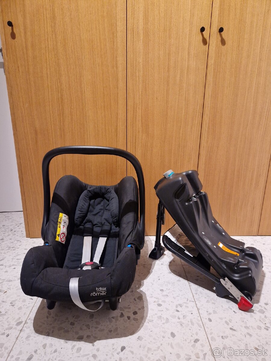 Britax Römer vajíčko s isofixovou základňou