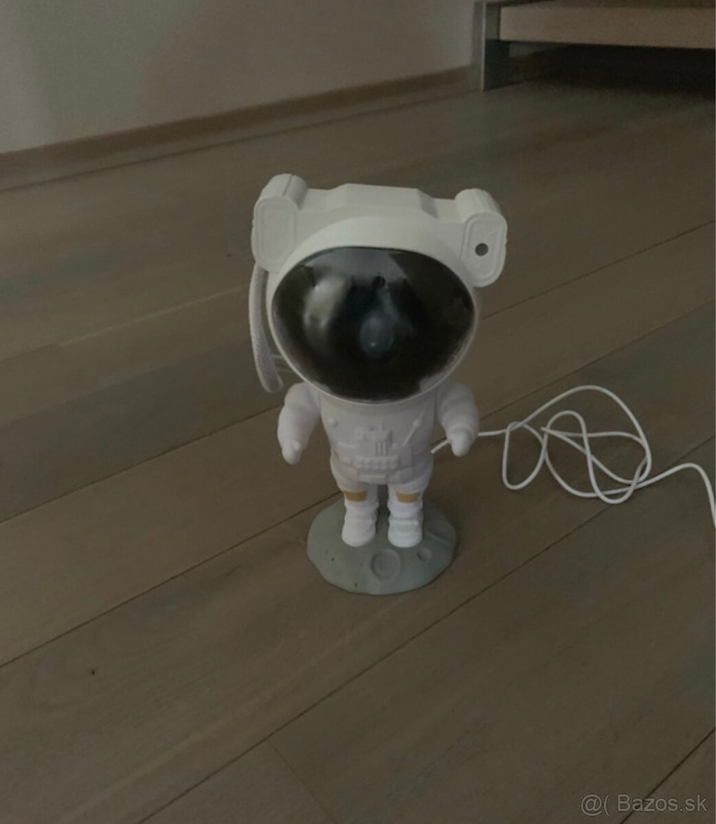 LED Projektor kozmonaut