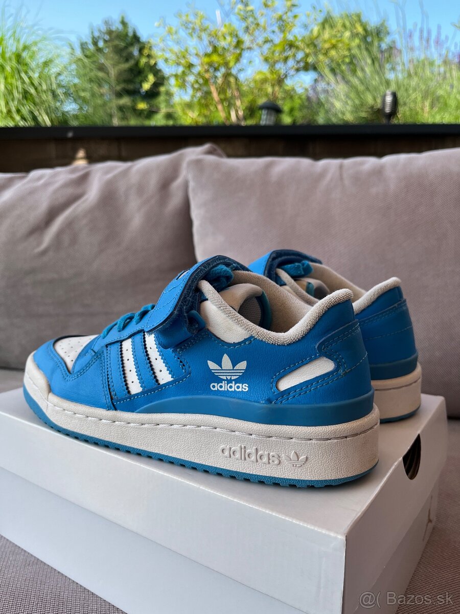 Dámske tenisky Adidas 38 a 1/2