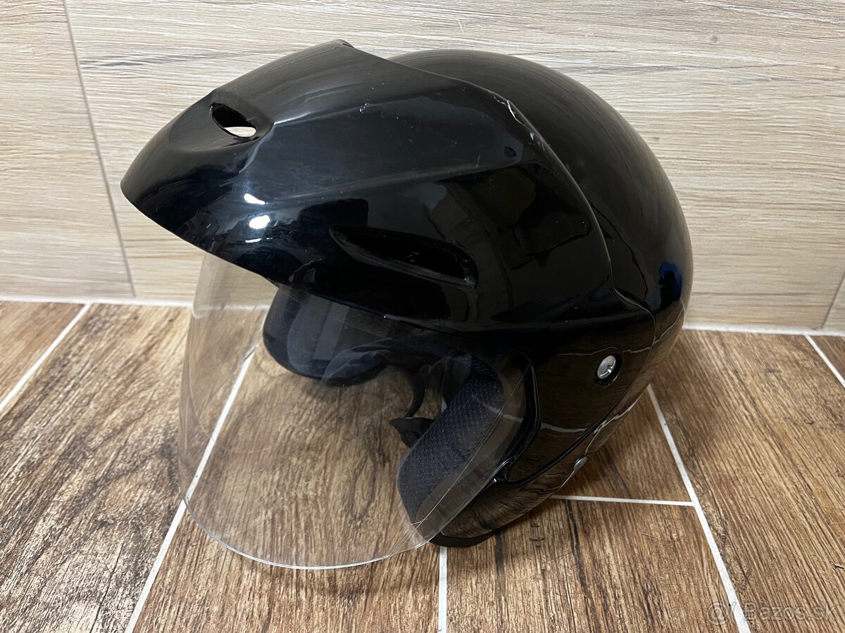 Prilba / Helma na skúter