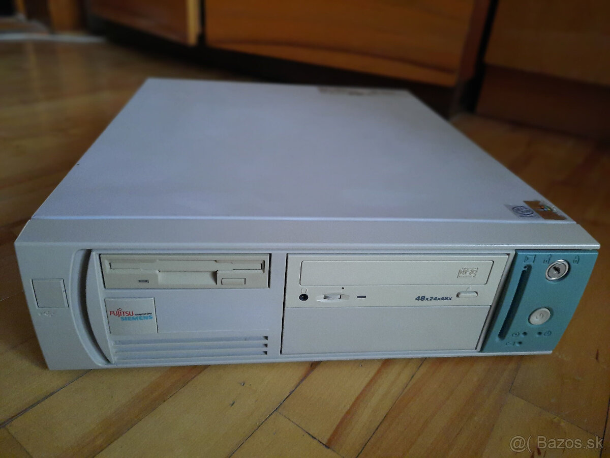 Retro PC Fujitsu Siemens Pentium 3 Windows 98