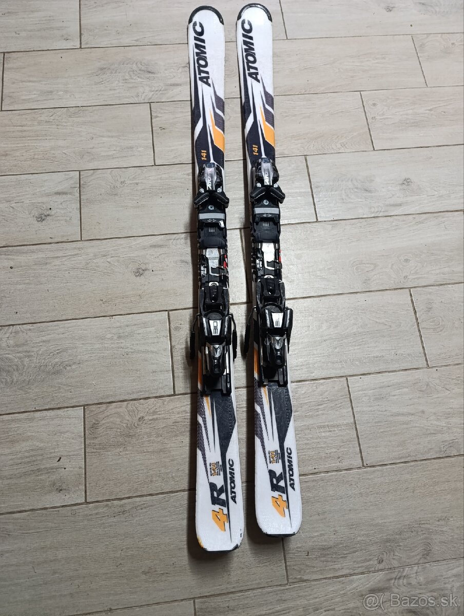 Juniorské lyže Atomic 141 cm