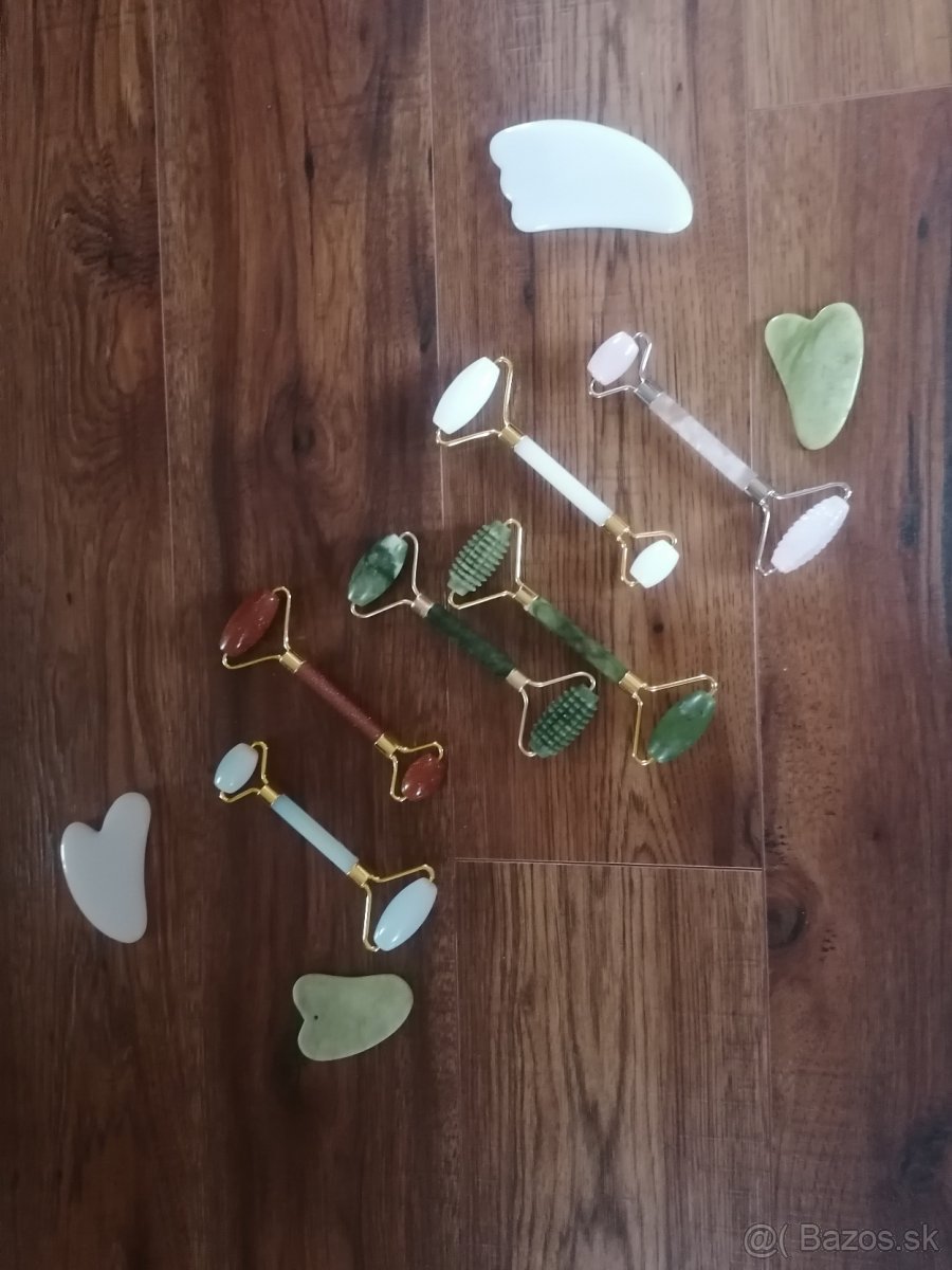Predám face roller a gua-sha kameň
