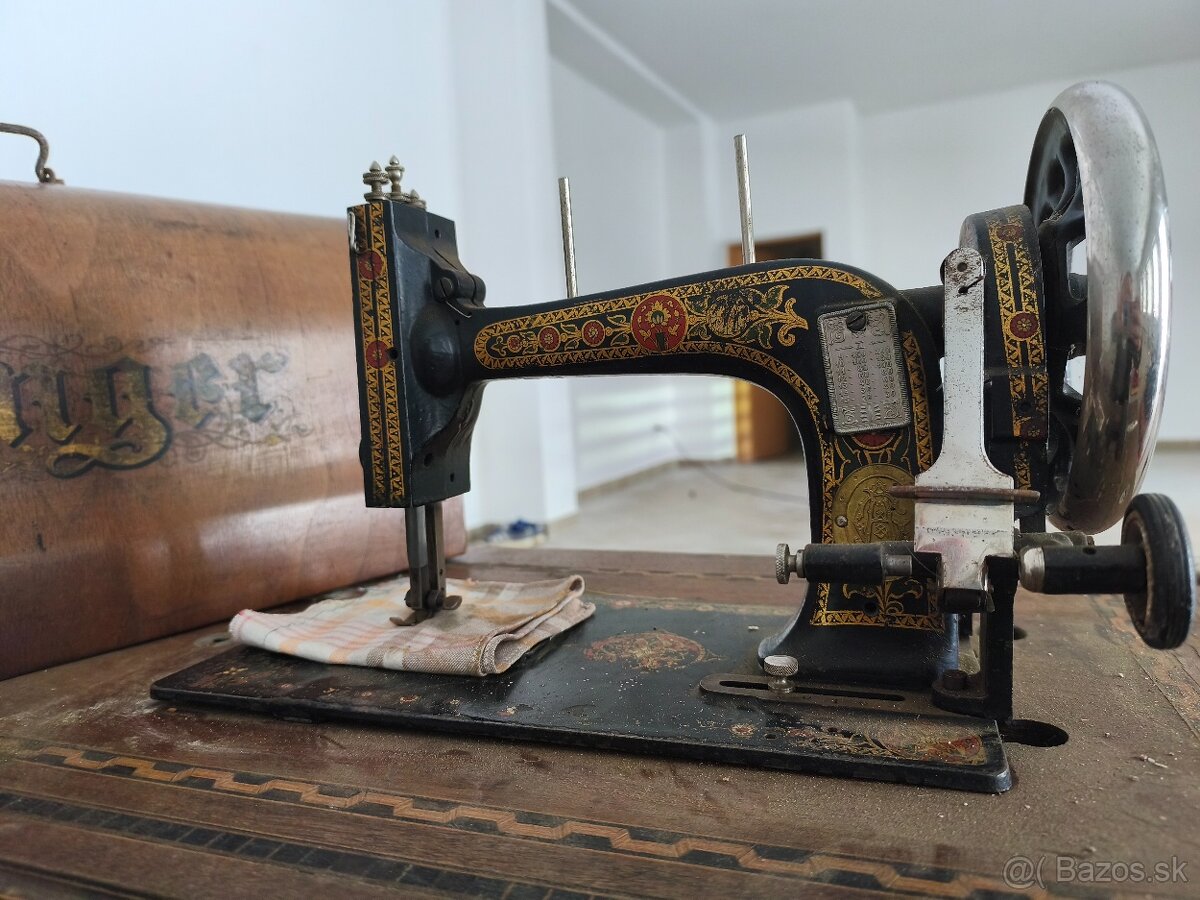 Stroj šijací Singer 1924