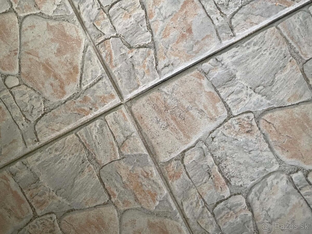 Kúpim dlažbu 30x30