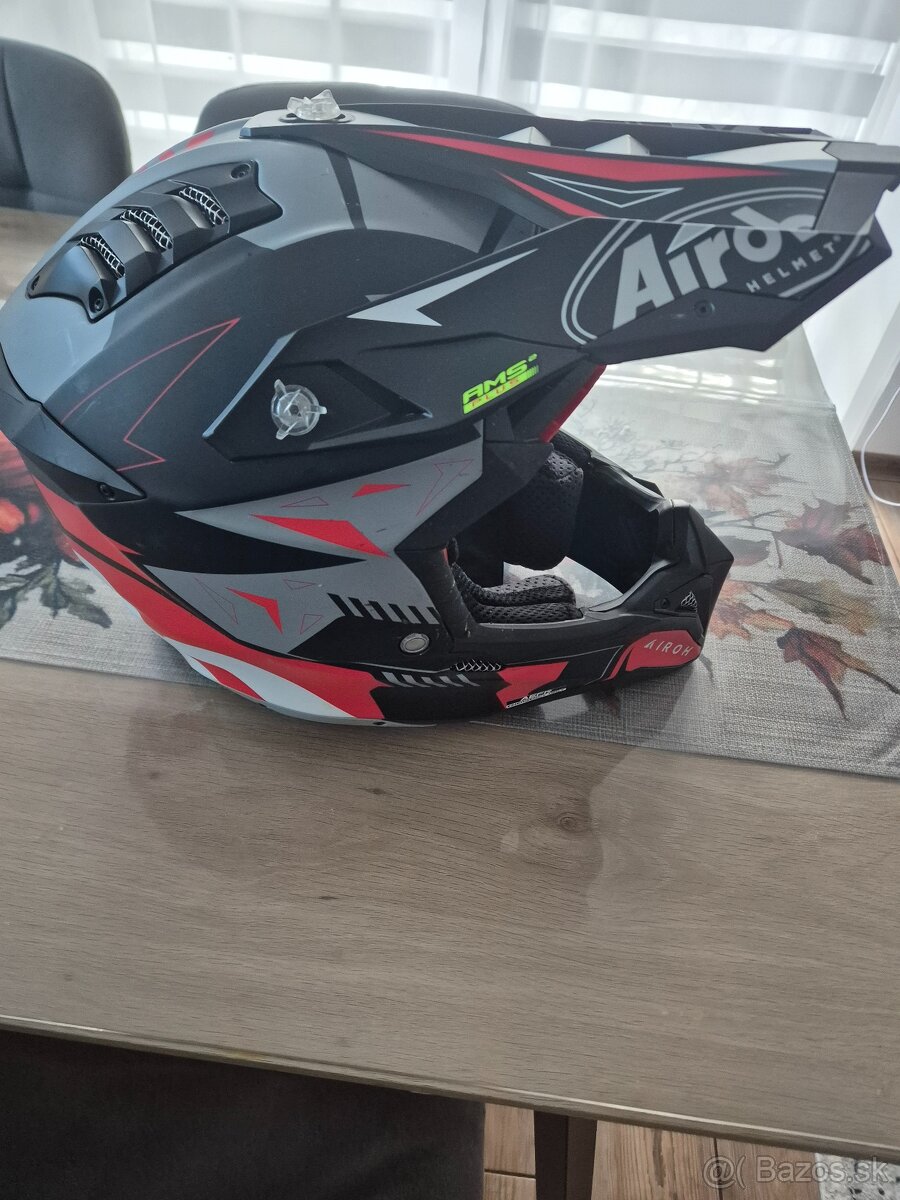 Airoh Aviator 3