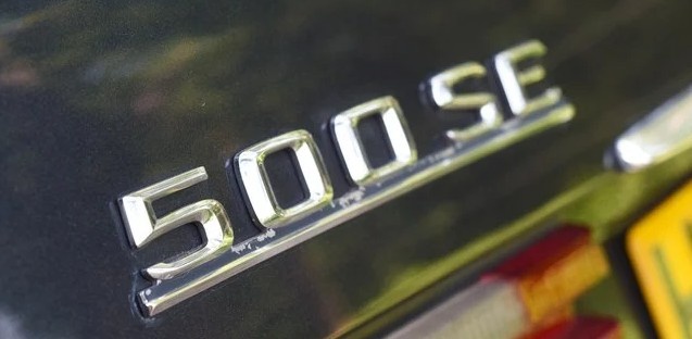 Kúpim emblém 500SE mercedes w126