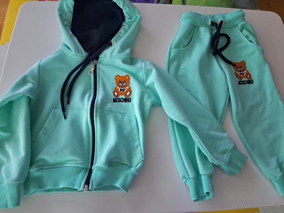Moschino detska suprava