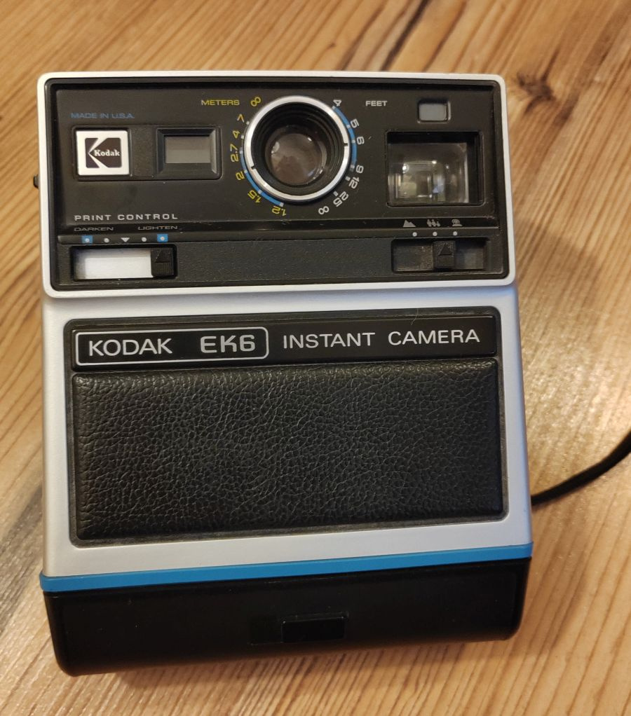 KODAK EK6 -INSTANT CAMERA -MADE IN USA
