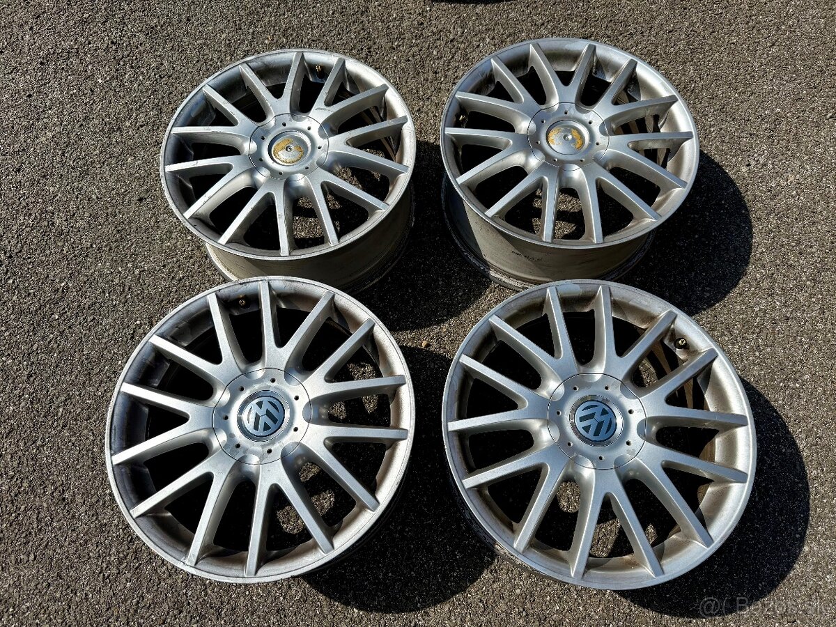 ORIGINÁL VOLKSWAGEN DISKY R17