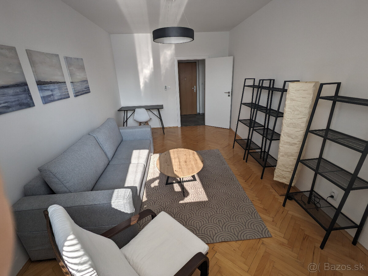 2-izb. byt na prenájom v širšom centre Bratislavy