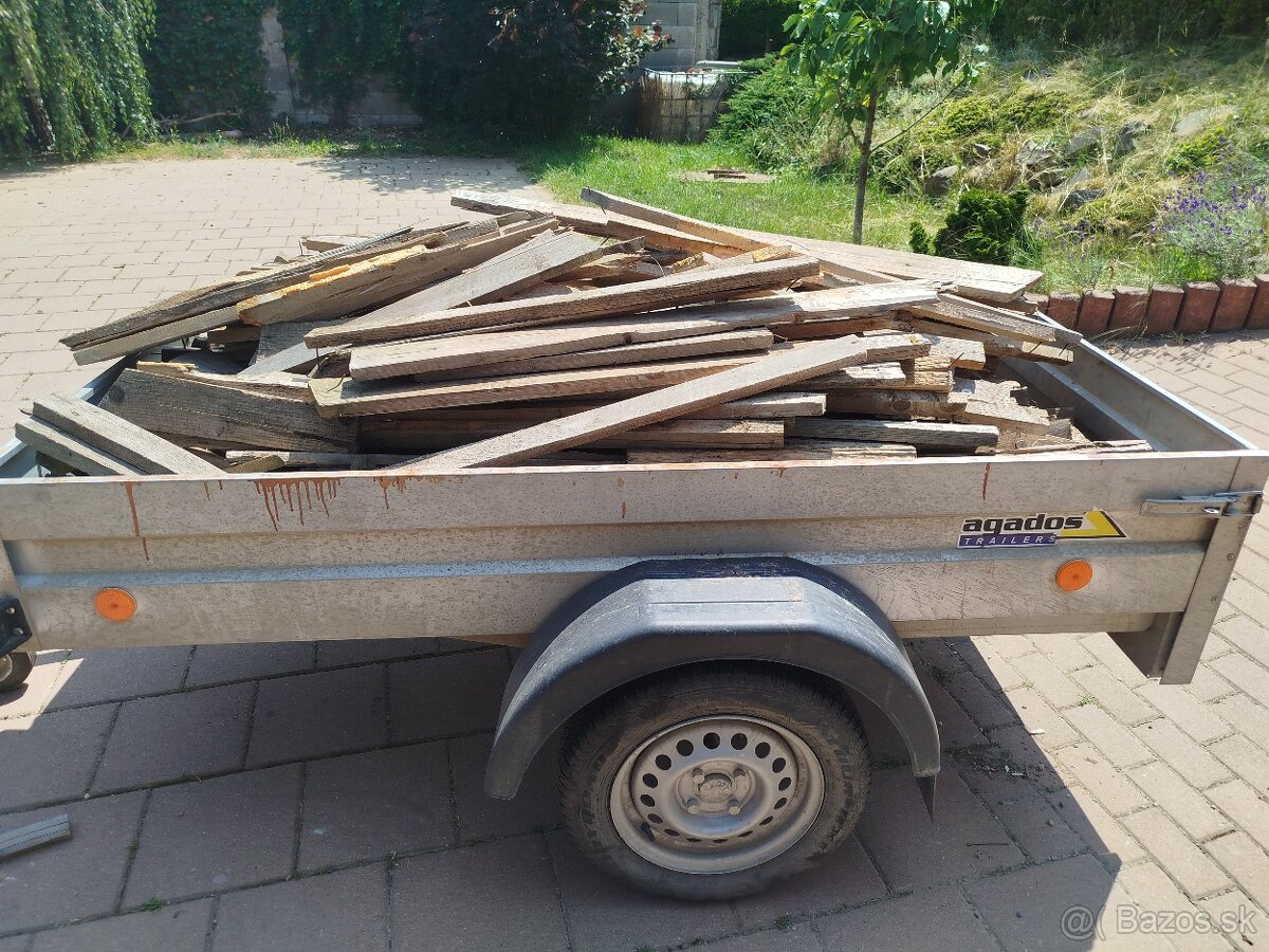Odlomky suche drevo