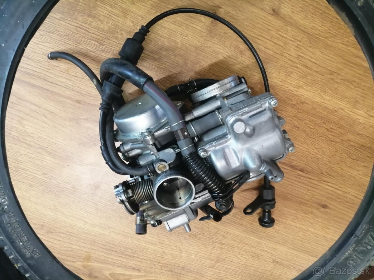 Honda VT750C Shadow karburatory