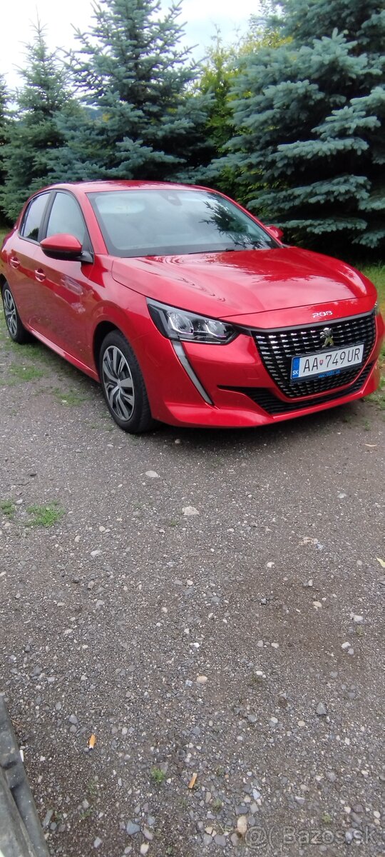 Peugeot 208 1.2 benzín