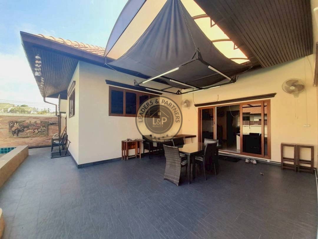 4 izbová vila s bazénom v Thajsku-Pattaya