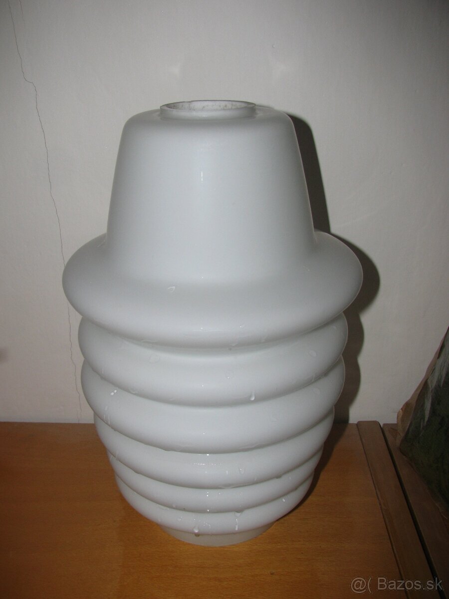 staré tienidlo na luster