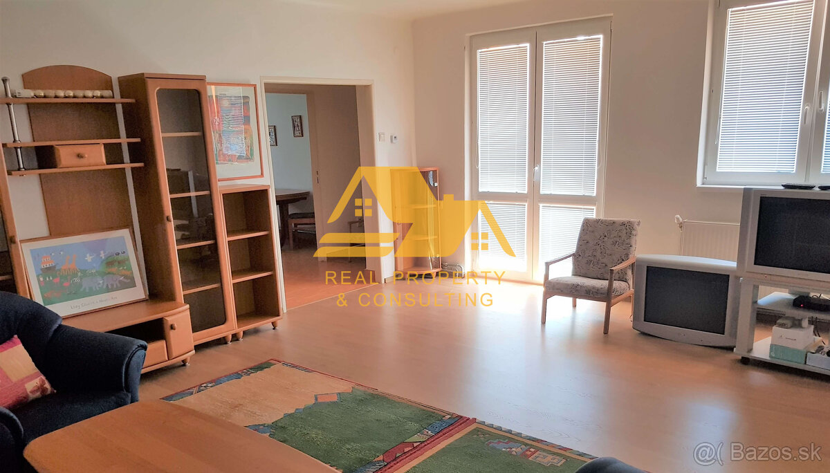 Predám tehlový 3 izbový byt v centre v Nových Zámkoch