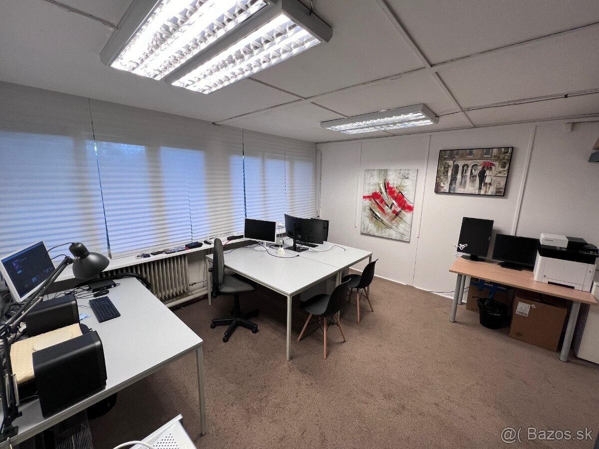 Kancelária 23m2 v Ružinove-parking, internet, energie v cene