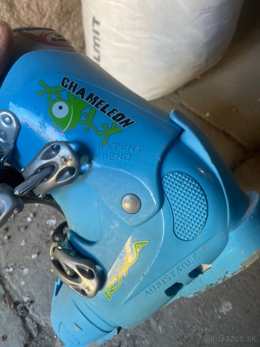 Detske zjazdove lyziarky, velmi pekne, zachovale